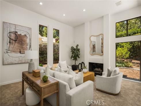 1281  Country Hills  , North Tustin, CA