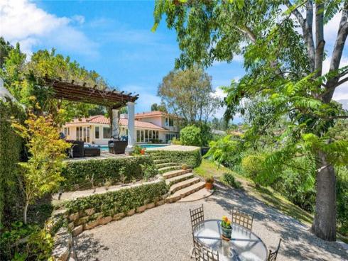 10432  Mira Vista   Drive, North Tustin, CA