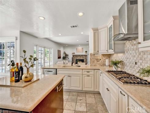 1052 Castlerock Lane, North Tustin, CA