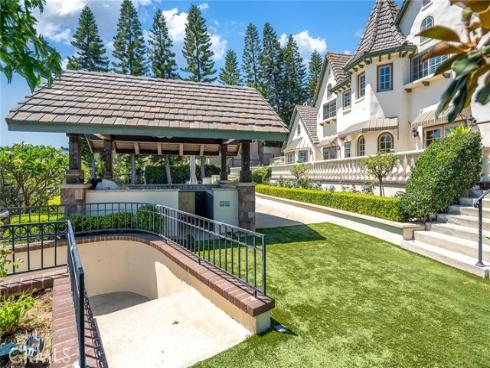 10082 Sunrise Ln , North Tustin, CA