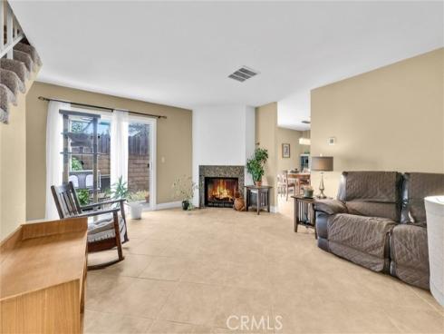 855 N. Lemon Street 6
