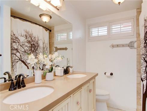 11445 Orange Park Boulevard, Orange, CA