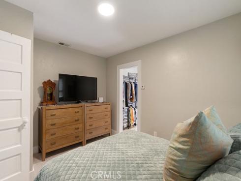 637 E Van Bibber , Orange, CA