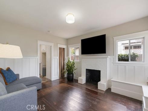 637 E Van Bibber , Orange, CA