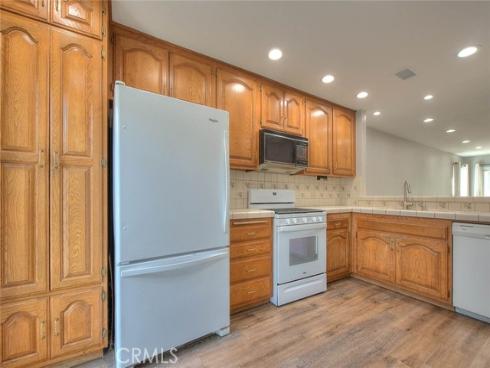 700 E Lake 7 Drive, Orange, CA