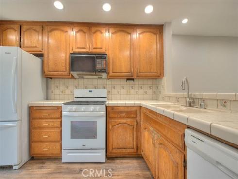 700 E Lake 7 Drive, Orange, CA