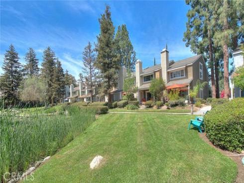 700 E Lake 7 Drive, Orange, CA