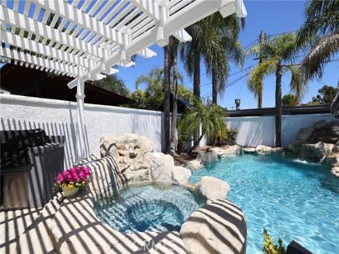 633 N Orange Street, Orange, CA