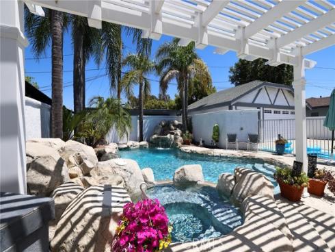 633 N Orange Street, Orange, CA