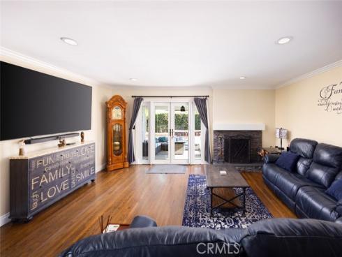 840 E Glendora Avenue, Orange, CA