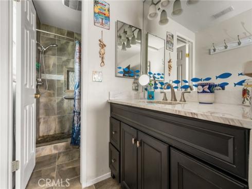 915 E La Veta Avenue , Orange, CA