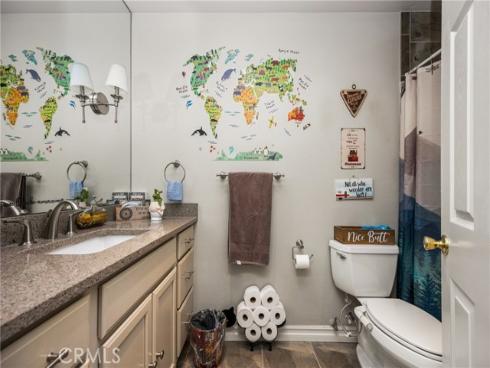 915 E La Veta Avenue , Orange, CA