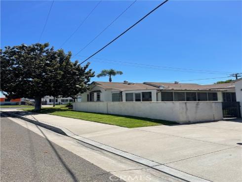 1103 W W Maple Ave , Orange, CA