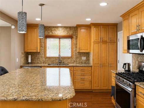 811 E Saint James Avenue, Orange, CA