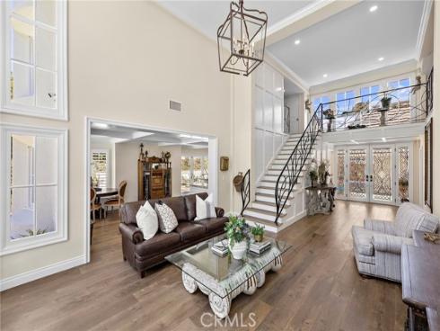 5603 E Crest De Ville , Orange, CA