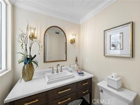 5603 E Crest De Ville , Orange, CA