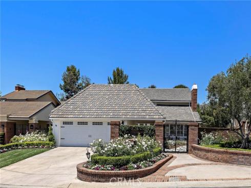 5603 E Crest De Ville , Orange, CA