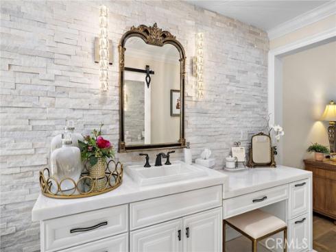 5603 E Crest De Ville , Orange, CA