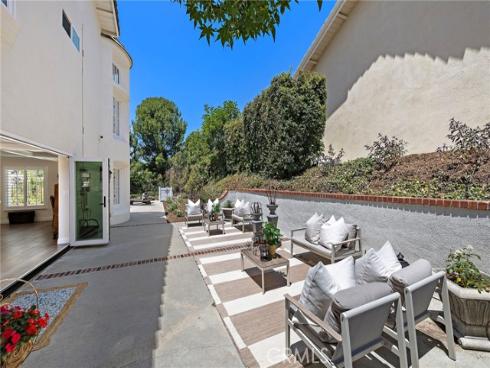 5603 E Crest De Ville , Orange, CA