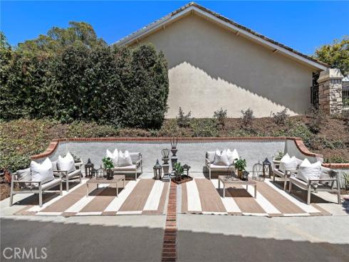 5603 E Crest De Ville , Orange, CA