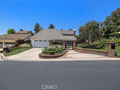 5603 E Crest De Ville , Orange, CA