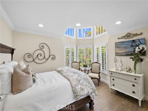 5603 E Crest De Ville , Orange, CA