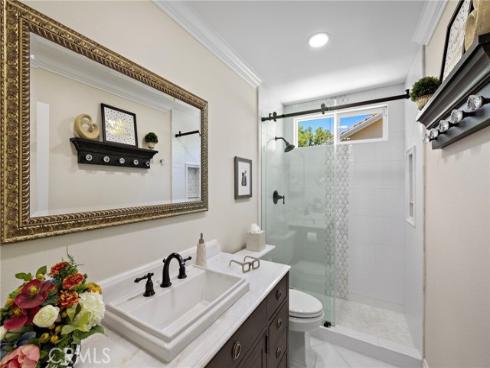 5603 E Crest De Ville , Orange, CA