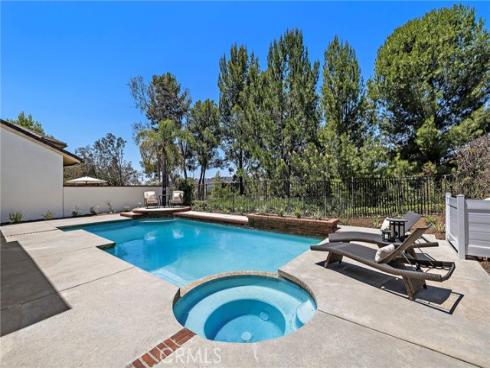 5603 E Crest De Ville , Orange, CA