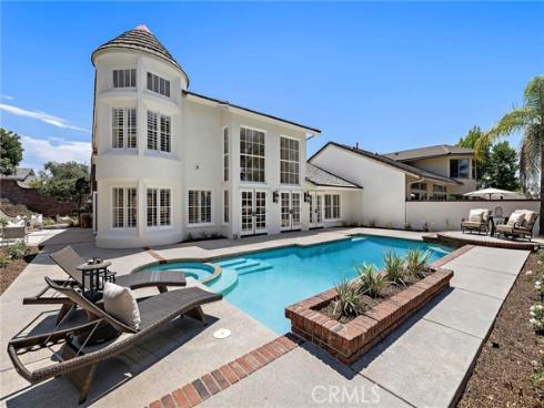 5603 E Crest De Ville , Orange, CA