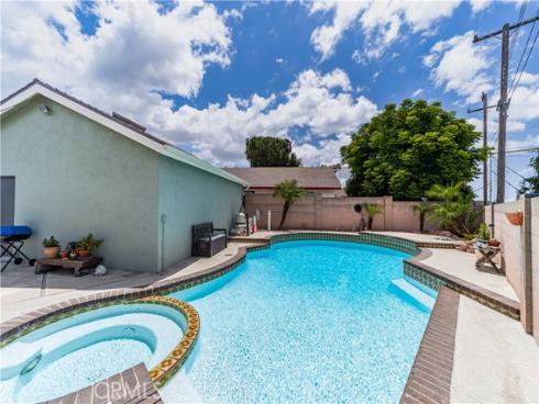 760 N Pine St , Orange, CA