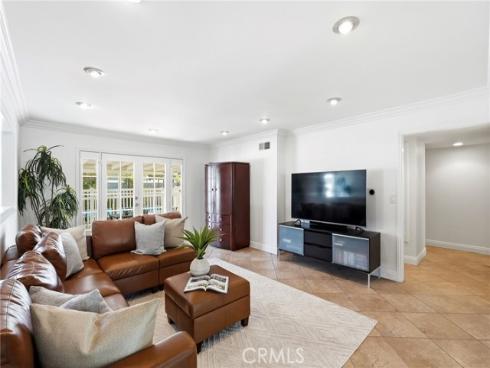 1110 E Meats   Avenue, Orange, CA