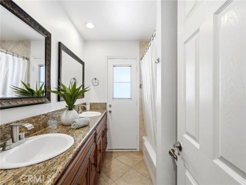 1110 E Meats   Avenue, Orange, CA
