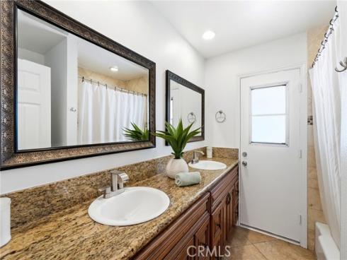 1110 E Meats   Avenue, Orange, CA