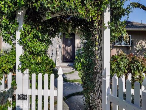 2129 N Pine , Orange, CA