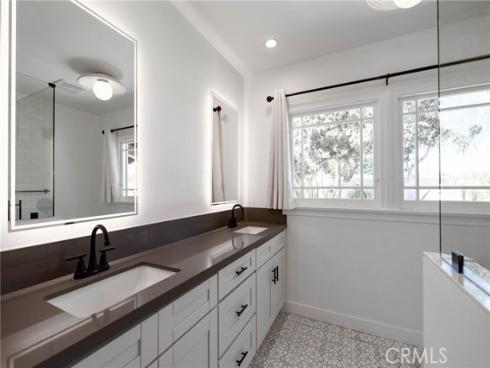 1104 W Palm Avenue, Orange, CA