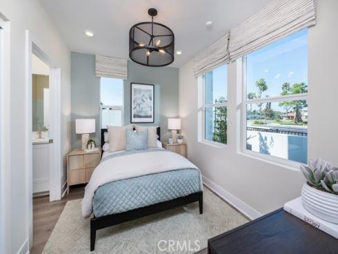1064 E Overlook Drive, Orange, CA