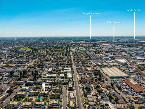 700 W Walnut 46 , Orange, CA