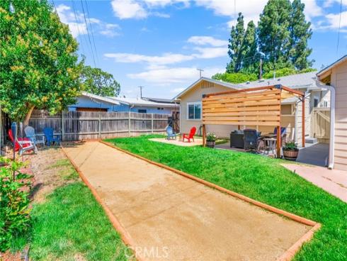 1058 E Almond , Orange, CA