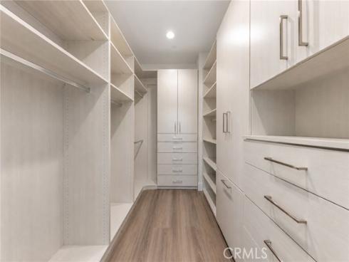 551 W Maple Ave , Orange, CA
