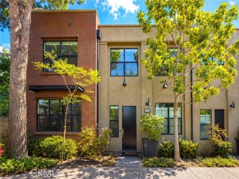 551 W Maple Ave , Orange, CA
