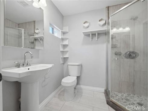 411 S Hewes St , Orange, CA
