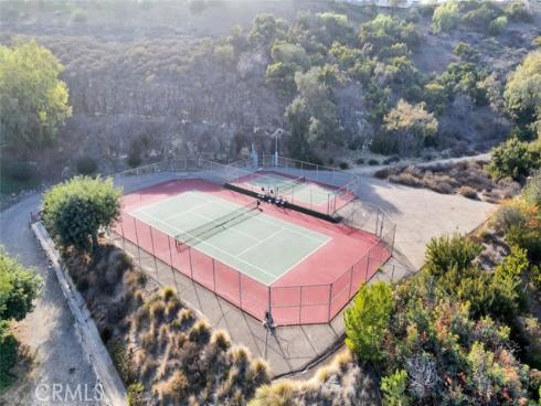 304 S Calle Baja , Orange, CA