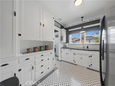 292 N Waverly , Orange, CA