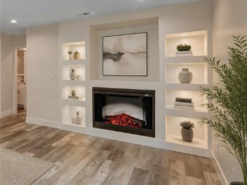 402 E Glendale Drive , Orange, CA