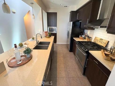 563 W Maple   Avenue, Orange, CA