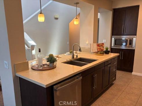 563 W Maple   Avenue, Orange, CA