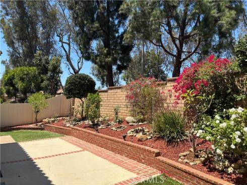 8239 E Star Pine , Orange, CA