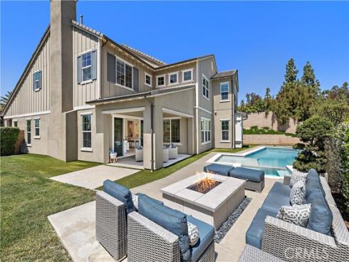 2491 N. La Colina Court