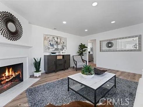 1052 W Palmyra , Orange, CA