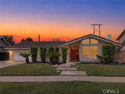1517 E Riverview , Orange, CA